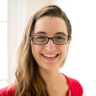 Veronica Erb headshot