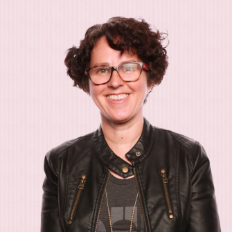 Cathy Pearl headshot