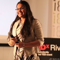 Charu Sharma headshot