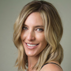 SuAnne Hall headshot