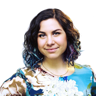 Una Kravets headshot