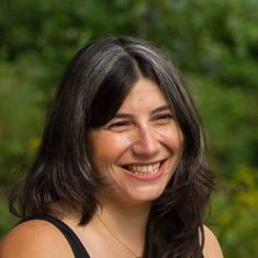 Andreea Danielescu headshot