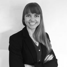 Renata Hinnig headshot