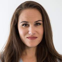 Sara Hill headshot