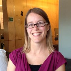 Karen Cross headshot