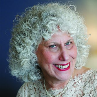 Elizabeth Resnick headshot