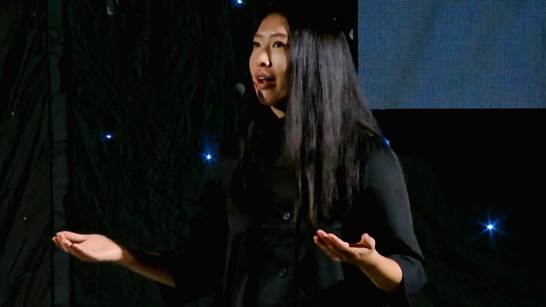Kat Zhou speaking at Webexpo