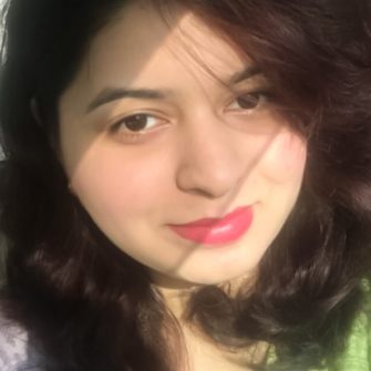 Nida Fatima headshot