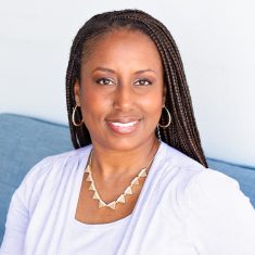 Monique Hennington headshot