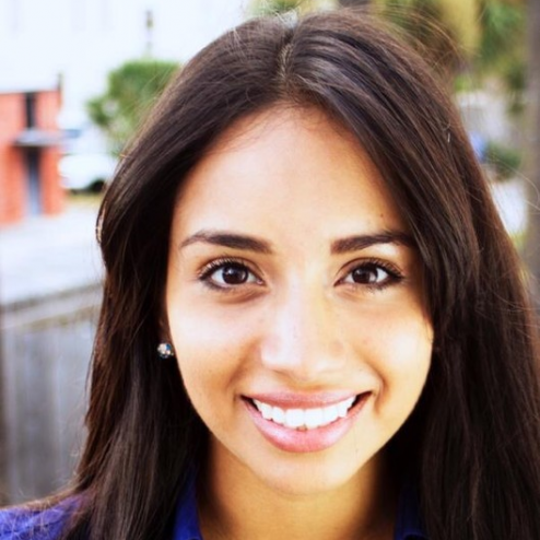 Flor Barajas headshot