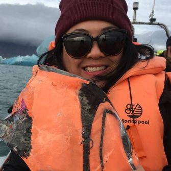 Theresa dela Cruz headshot