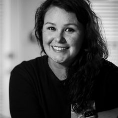 Sarah Hoaglan headshot