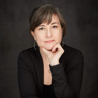 Linda Secondari headshot