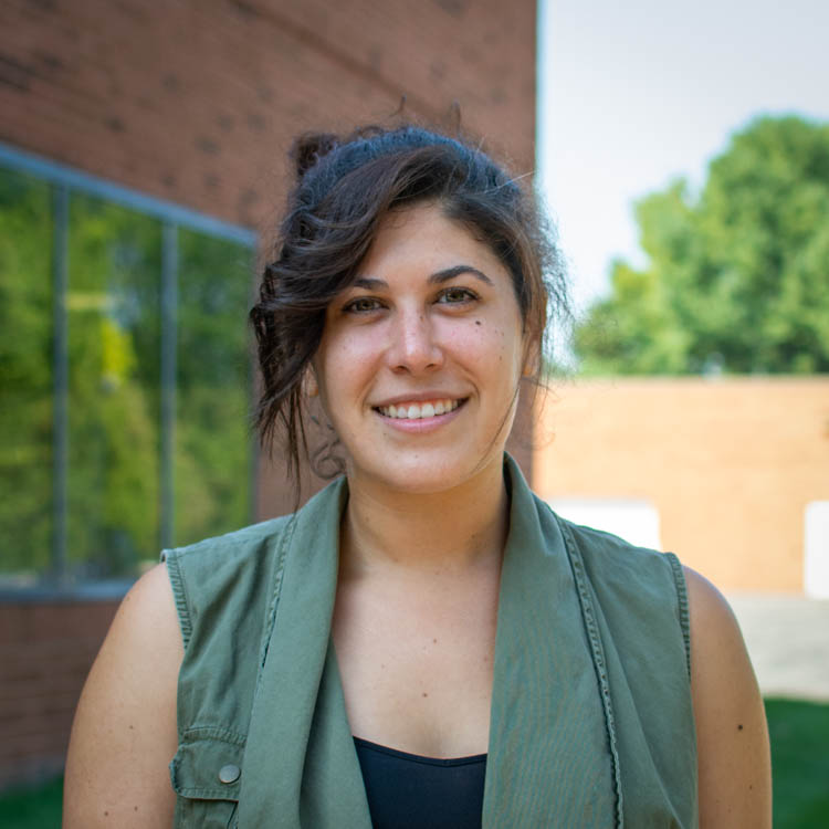 Liz Francis headshot