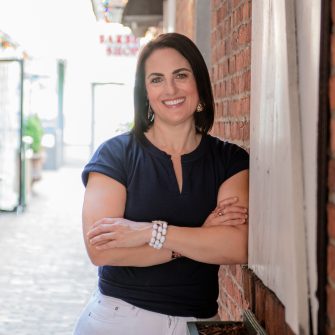 Danielle Hughes headshot