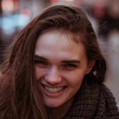 Mary Albright headshot