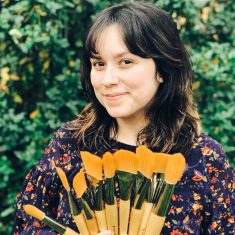 Luz Bratcher headshot