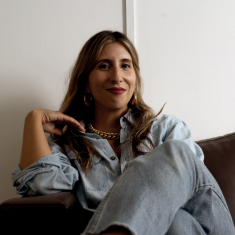Teresa Ferreira headshot