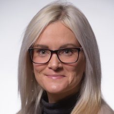 Carol Scott headshot