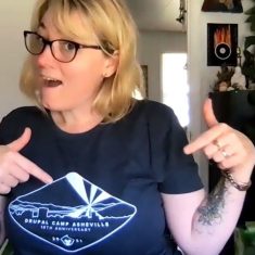 AmyJune Hineline headshot