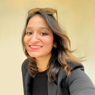 Charmie Shah headshot