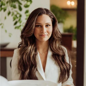 Ashley Gross headshot