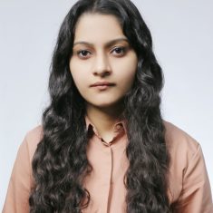 Leena Joshi headshot